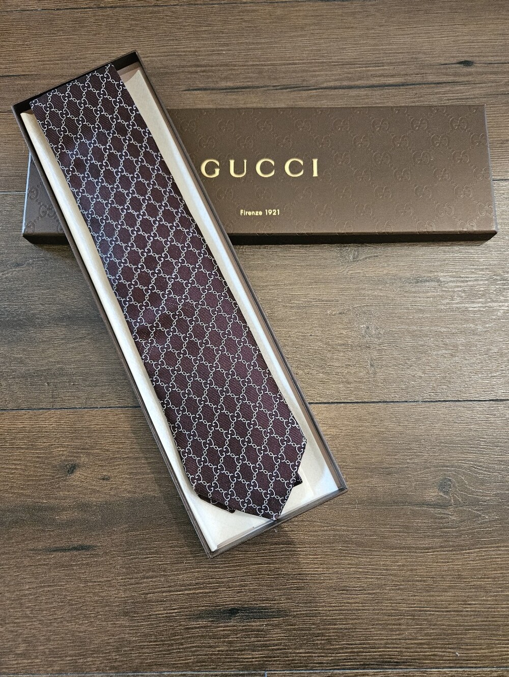 Gucci Brown GG Monogram Silk Tie Italy 100% Silk w/ Gucci Gift Box